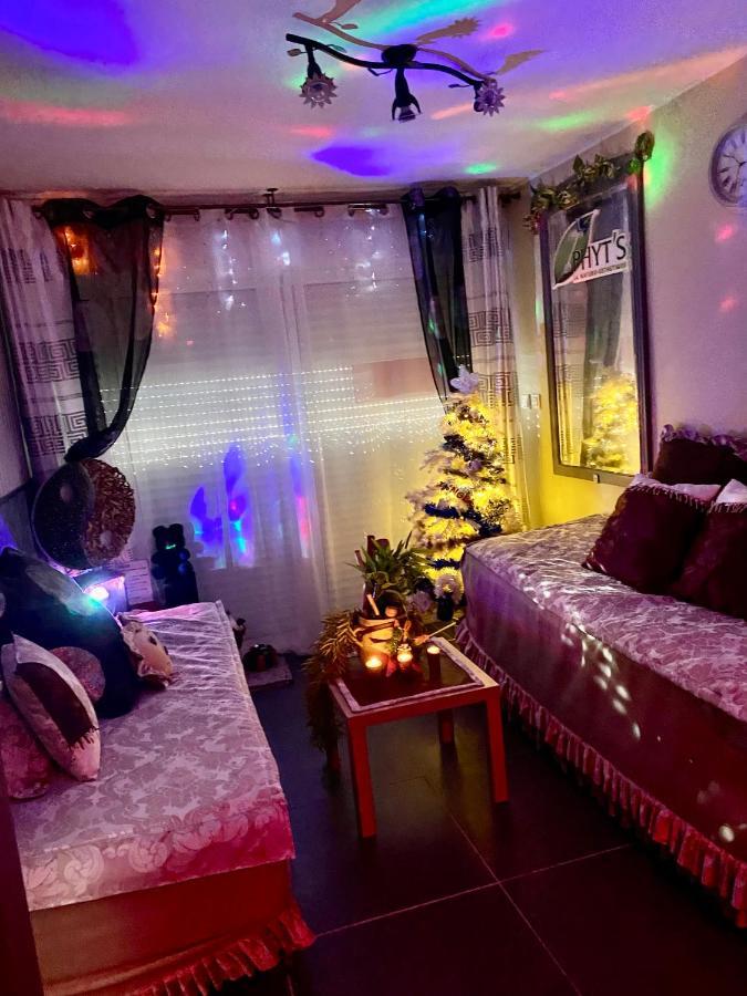 Suite Spa Acces Autonome Beaucaire  Luaran gambar